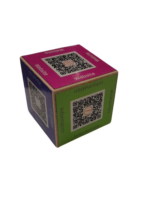 DoWell QR cube (Wood)